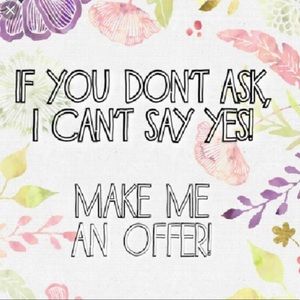 Bundle & Save!! 🌻 MAKE ME AN OFFER!!!! ✅